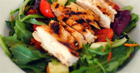 grilled-blackened-chicken-salad-p2-friendly image