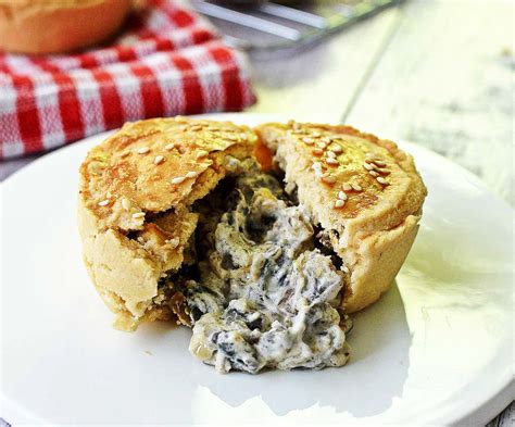 creamy-mushroom-mini-pie-recipe-by-archanas image
