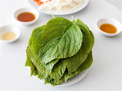 korean-perilla-leaf-kimchi-drive-me-hungry image