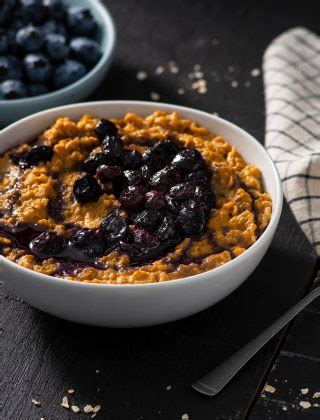 pumpkin-oatmeal-with-blueberry-sauce-blueberryorg image