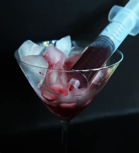 bloody-martini-halloween-cocktail-recipe-weekend-craft image