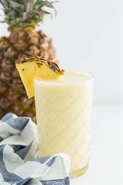 pineapple-smoothie-easy-and-healthy-the image