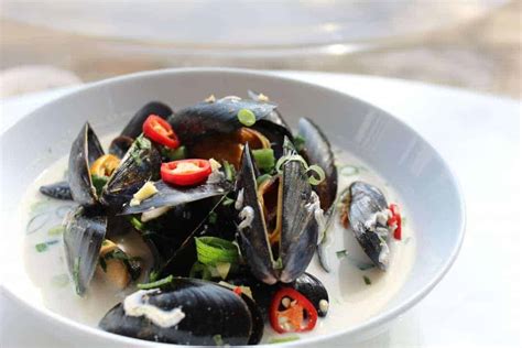easy-thai-mussels-in-coconut-milk-slow-the-cook-down image
