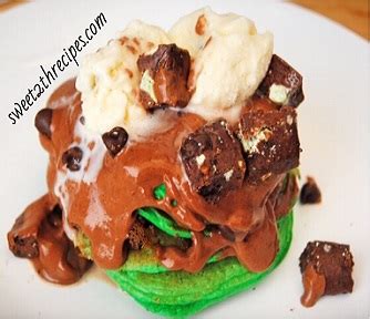 mint-chocolate-chip-protein-pancakes-muscular image