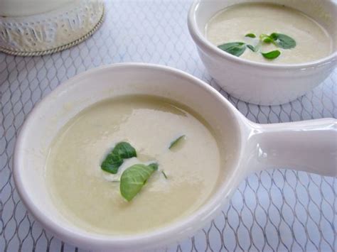 velout-du-barry-cream-of-cauliflower-soup image