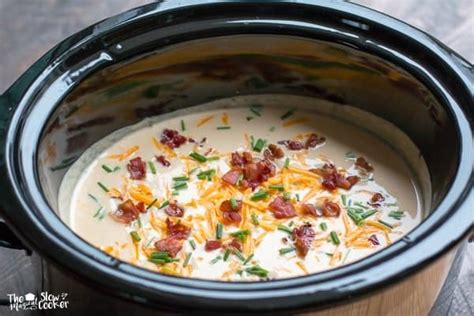 slow-cooker-cauliflower-cheese-soup image