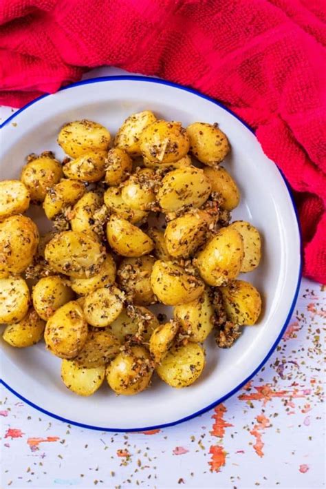 italian-parmesan-roasted-potatoes-hungry-healthy-happy image