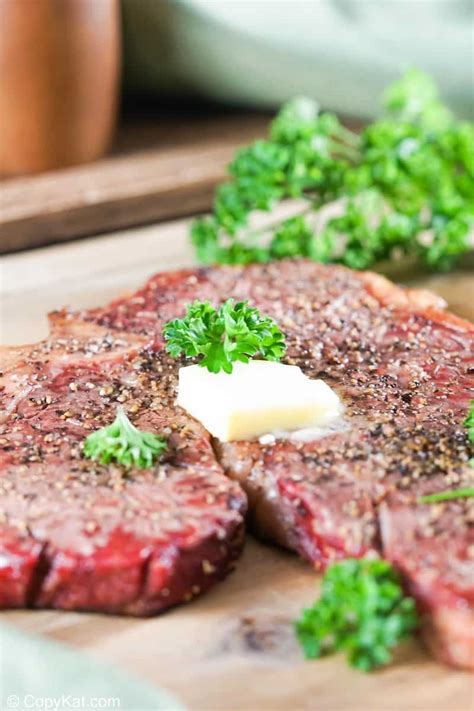 easy-smoked-steak-recipe-copykat image