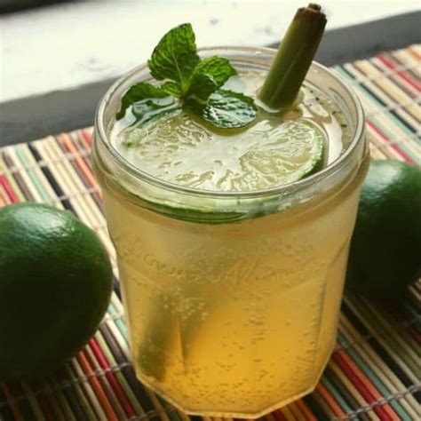 authentic-thai-lemongrass-tea-recipe-with-pandan image