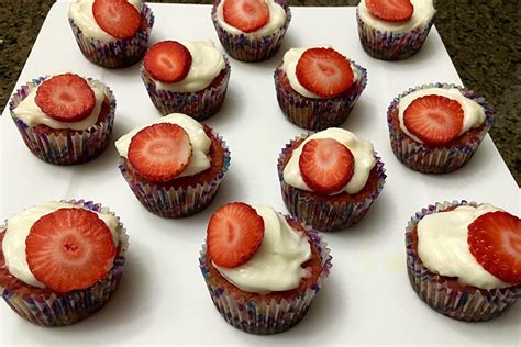 beet-red-velvet-cupcakes-food-nutrition-magazine image