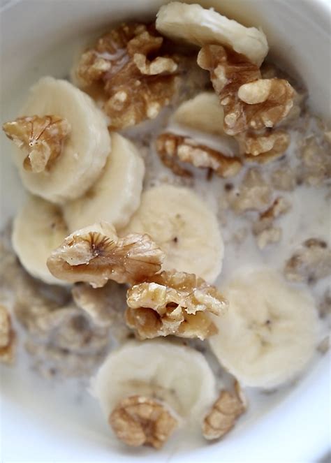 banana-walnut-oatmeal-meghan-livingstone image