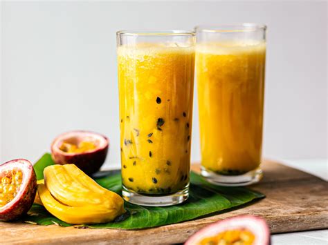 jackfruit-smoothie-foodaciously image