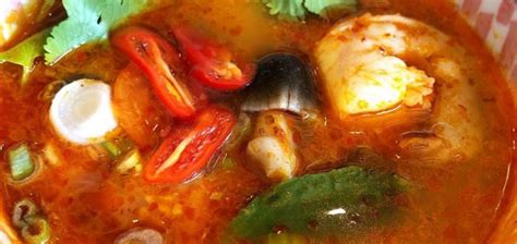 tom-yum-goong-thai-spicy-shrimp-soup image