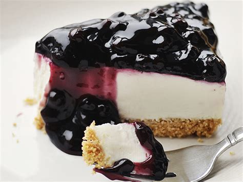 light-and-super-creamy-no-bake-cheesecake-tasty image
