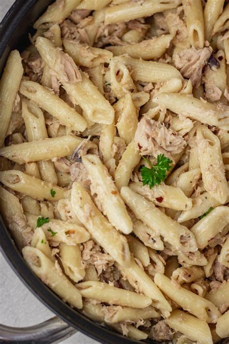 canned-tuna-pasta-recipe-the-dinner-bite image