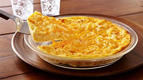 impossibly-easy-mac-n-cheese-pie image