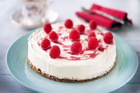 7-mistakes-to-avoid-when-making-cheesecake-the image