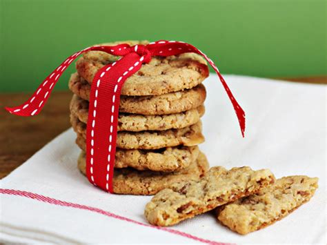 oatmeal-toffee-cookies-for-fbcookieswap-home image