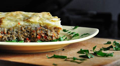 vegetarian-mushroom-shepherds-pie-gourmandelle image