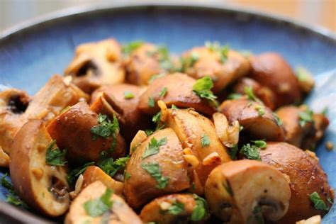 portobello-mushroom-recipes-spanish-garlic image