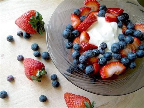 greek-yogurt-fresh-berries-the-kitchen-magpie image