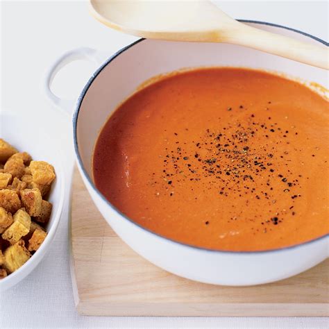 creamy-tomato-soup-with-buttery-croutons image