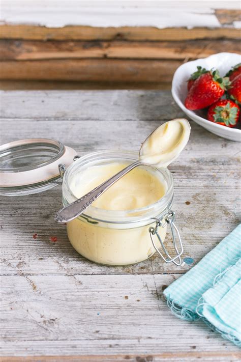 creme-patissiere-vanilla-pastry-cream-pretty-simple image