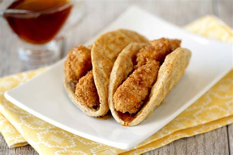 chicken-n-waffle-tacos-hungry-girl image