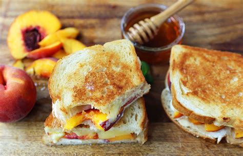 honey-peach-white-cheddar-grilled-cheese-sandwich image