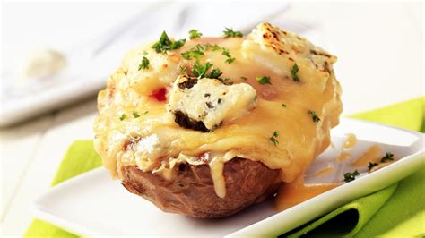 scallops-newburg-stuffed-potatoes-recipe-rachael image
