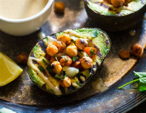 40-sweet-savoury-vegan-avocado-meal-ideas-vegan image