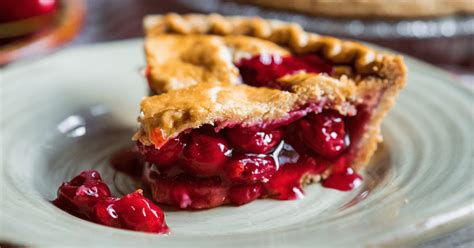 24-easy-cherry-desserts-insanely-good image
