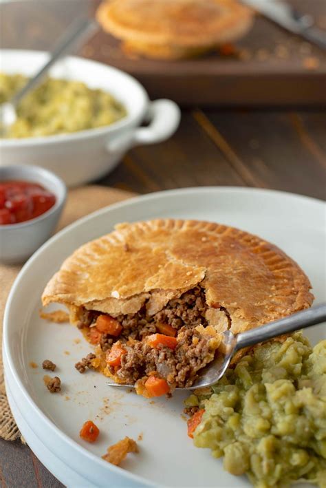 minced-beef-and-onion-pies-culinary image