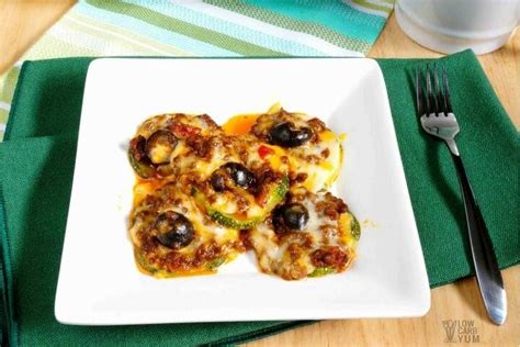 keto-zucchini-nachos-baked-with-chili-low-carb image