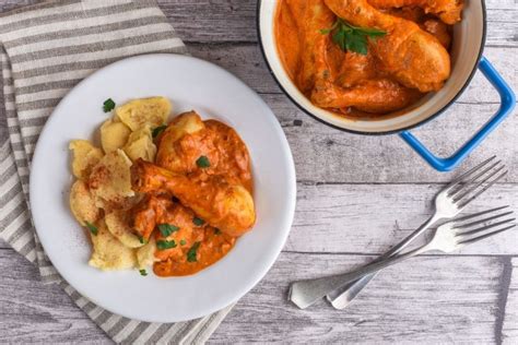 hungarian-chicken-paprikash-recipe-europe-dishes image