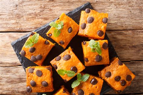 pumpkin-chocolate-chip-squares-the-star image