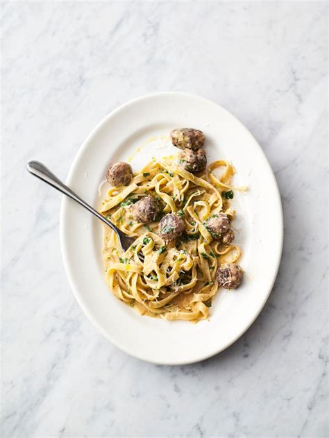 easy-carbonara-recipe-jamie-oliver-pasta image