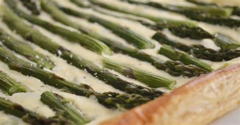 asparagus-tart-ricotta-and-lemon-this-delicious-house image