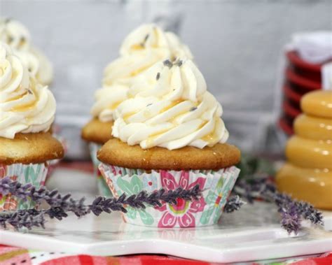 honey-lavender-cupcakes-with-honey-buttercream-how image