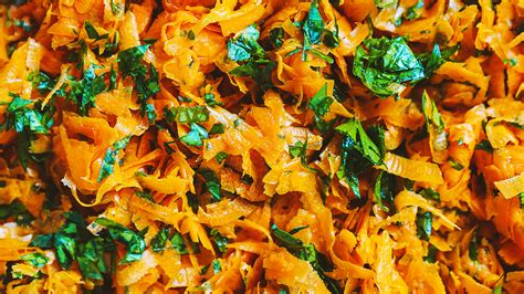 this-french-carrot-salad-is-the-simple-side-that-goes image