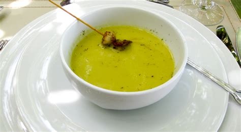 recipes-snert-erwtensoep-dutch-pea-soup image