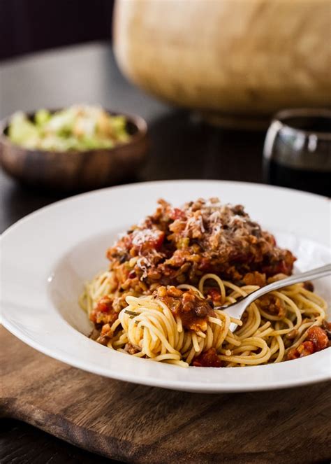 spaghetti-with-chicken-sausage-and-lentil-bolognese image