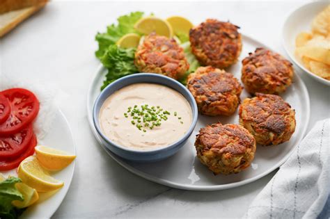 crab-cake-sauce-remoulade-sauce-hungry-huy image