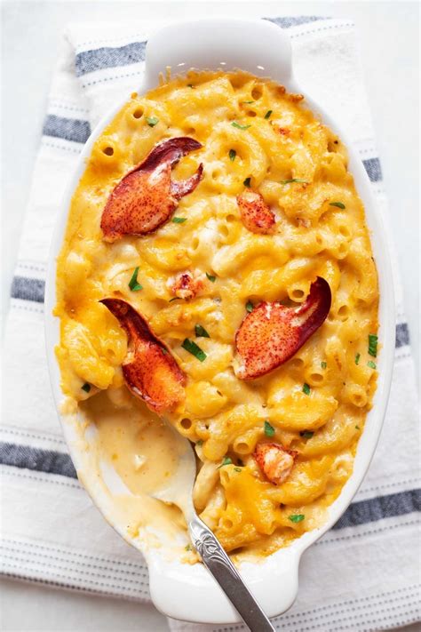 lobster-ravioli-sauce-recipe-garlic-butter-cream-sauce image