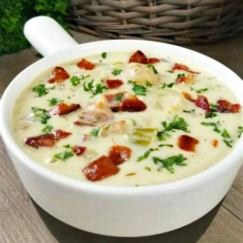 thick-new-england-clam-chowder-recipe-canadian image