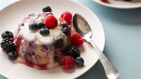 brioche-and-berry-pudding-with-lemon-fondant-food image