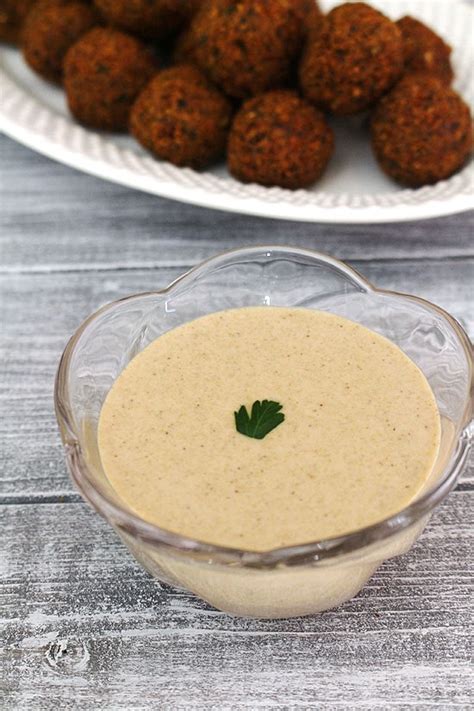 garlic-tahini-sauce-5-minutes-only-spice-up-the-curry image