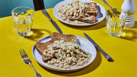 cacio-e-pepe-beans-on-toast-recipe-bbc-food image