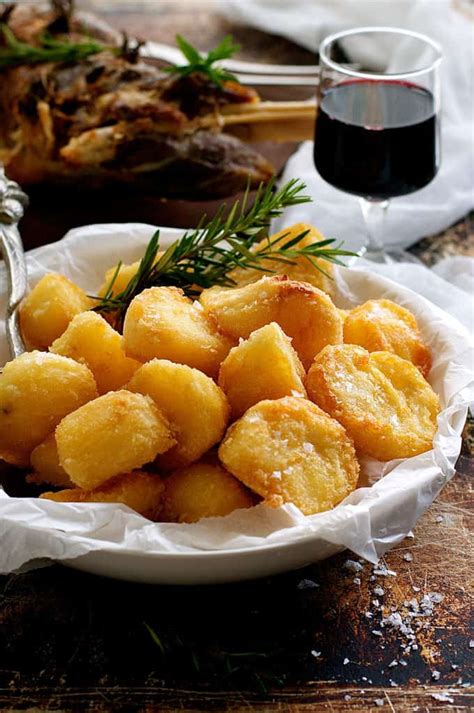 truly-crunchy-roast-potatoes-recipetin-eats image