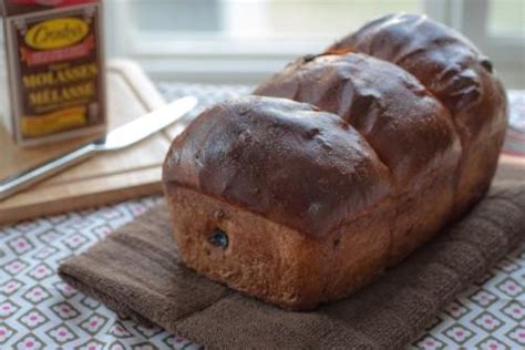 molasses-raisin-bread-recipe-traditional image